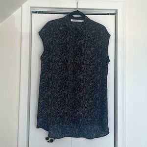 CONTEMPORAINE Flowy Cap Sleeve Button Down